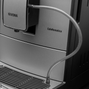NIVONA CafeRomatica 769 inkl. Nivona CoffeeBag (3 x 250g) Kaffeebohnen (NIBG750), Nivona Rundum-Pflegepaket, Wertgarantie 5 Jahre Komfort - 700